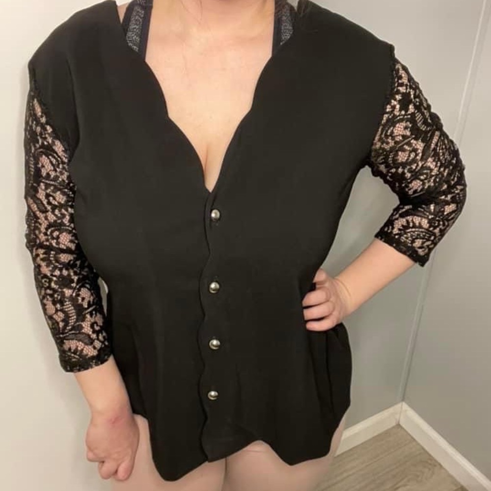 Button up lace sleeve blouse
